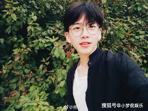 抖音宋慧乔吃瓜,揭秘娱乐圈幕后故事