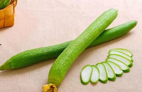 立秋为何吃瓜,传统习俗中的季节变迁与寓意